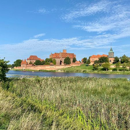 Nogat Apartament Appartement Malbork Buitenkant foto